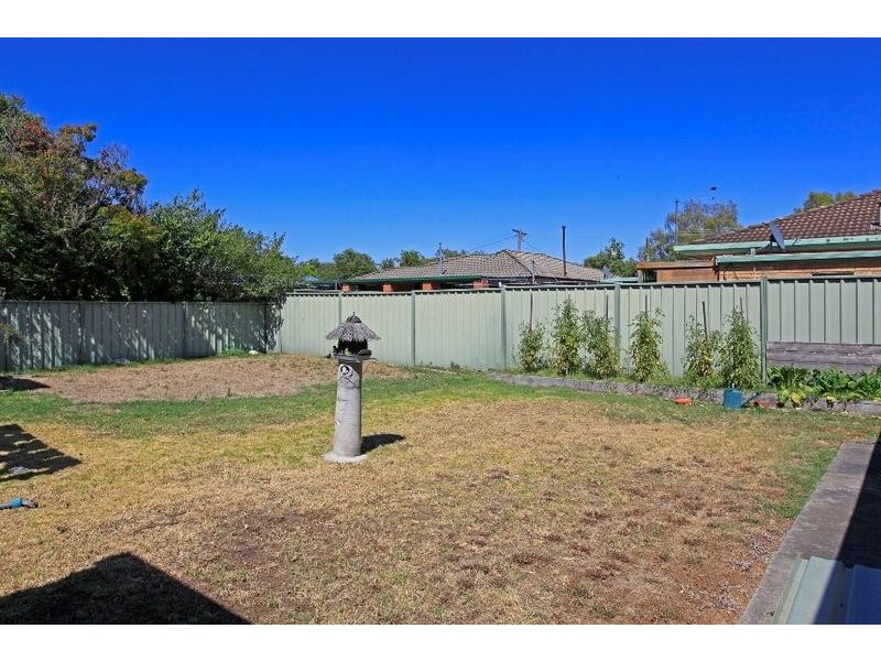 351 Sutherland Street, Lavington NSW 2641