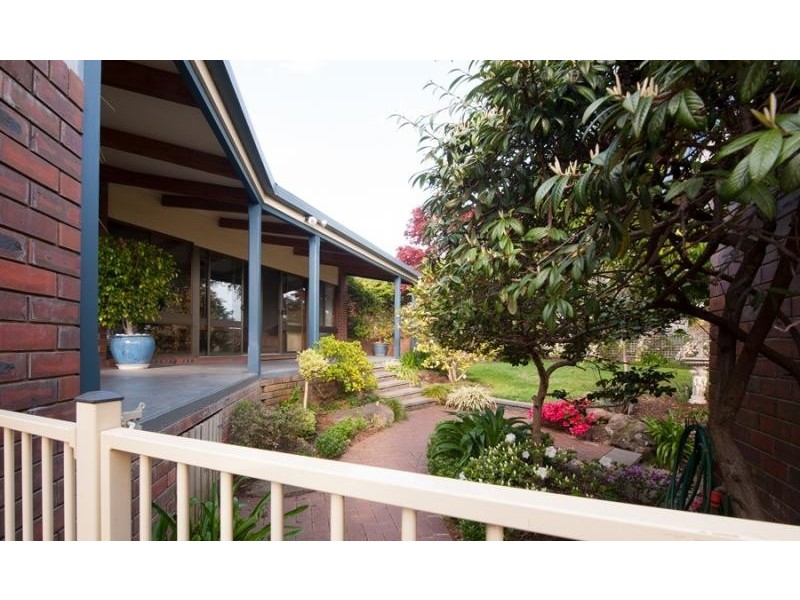 406 Carlma Crescent, Lavington NSW 2641