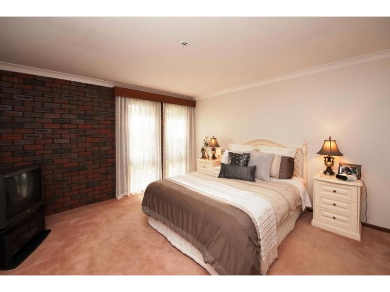 406 Carlma Crescent, Lavington NSW 2641