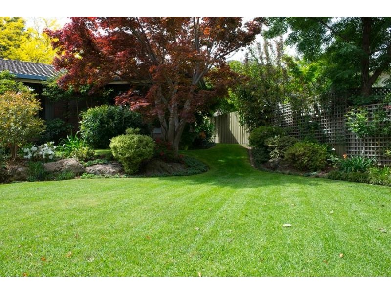 406 Carlma Crescent, Lavington NSW 2641