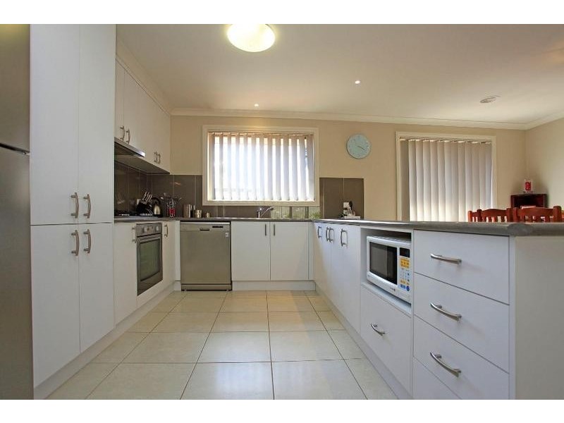 86 Honeyeater Circuit, Thurgoona NSW 2640