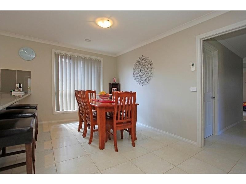 86 Honeyeater Circuit, Thurgoona NSW 2640