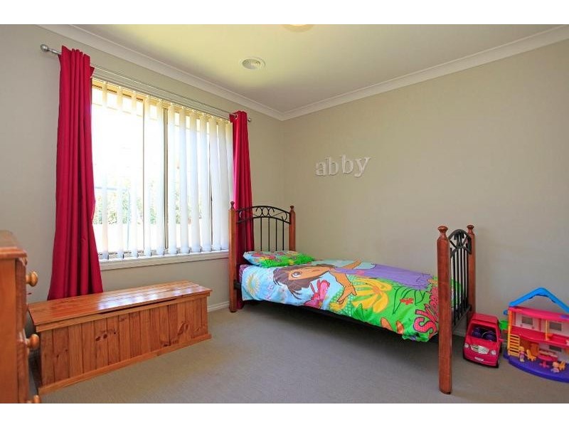 86 Honeyeater Circuit, Thurgoona NSW 2640