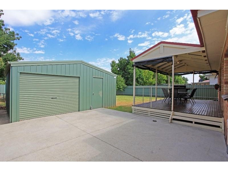 993 Tullimbar Street, North Albury NSW 2640