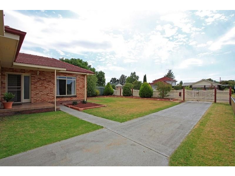 993 Tullimbar Street, North Albury NSW 2640