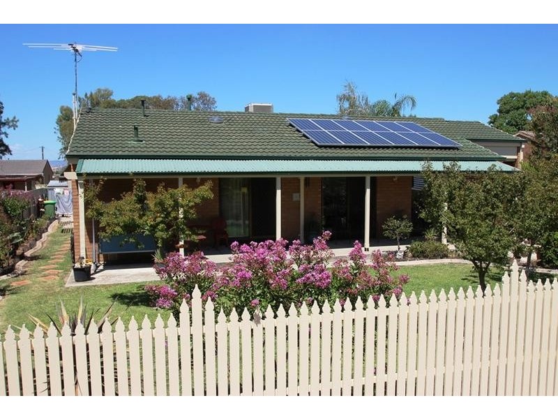 26 Goolagar Crescent, Lavington NSW 2641