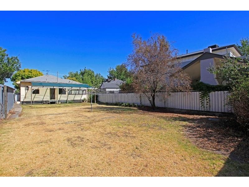 428 Schubach Street, East Albury NSW 2640