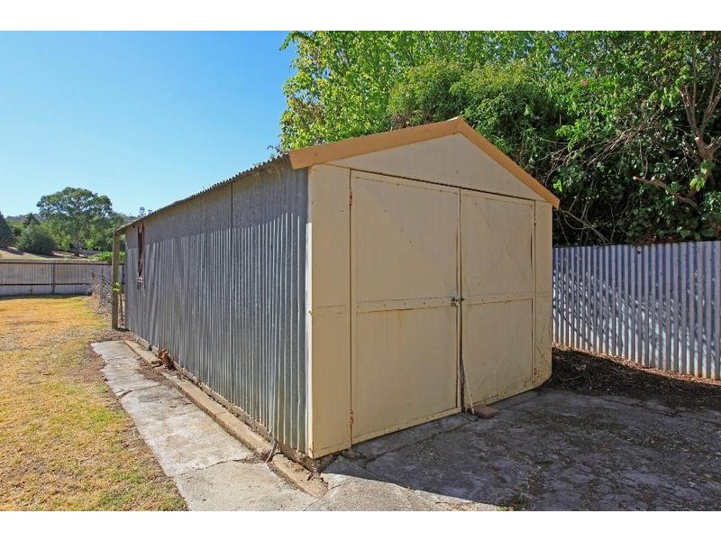 428 Schubach Street, East Albury NSW 2640