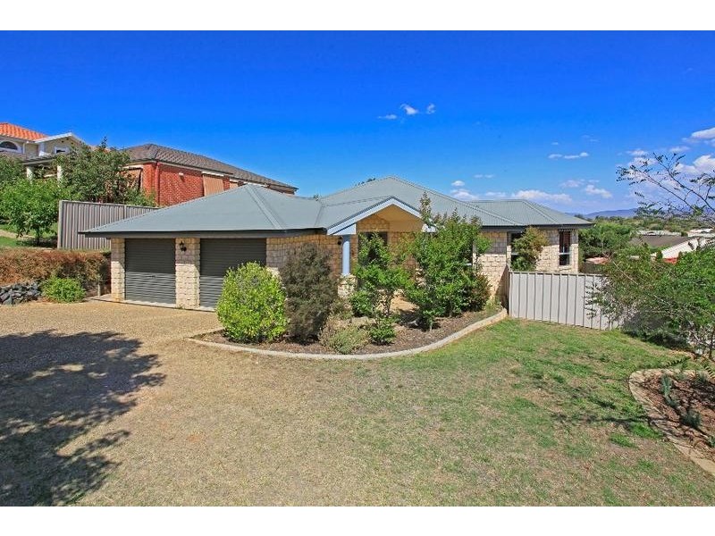 6 Hurworth Court, West Albury NSW 2640