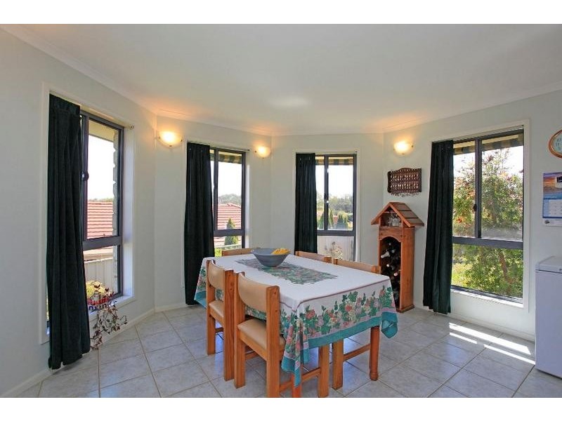 6 Hurworth Court, West Albury NSW 2640