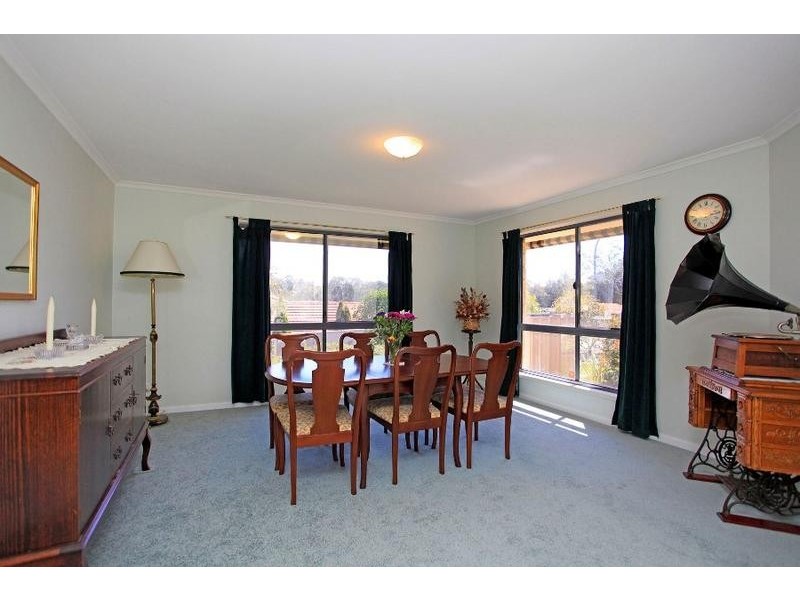 6 Hurworth Court, West Albury NSW 2640