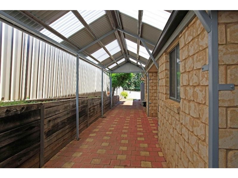 6 Hurworth Court, West Albury NSW 2640