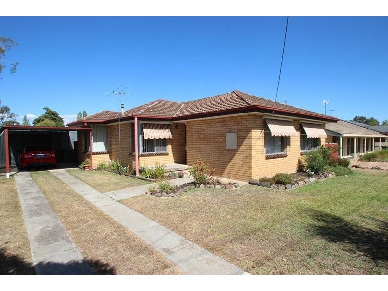 354 Sutherland Street, Lavington NSW 2641