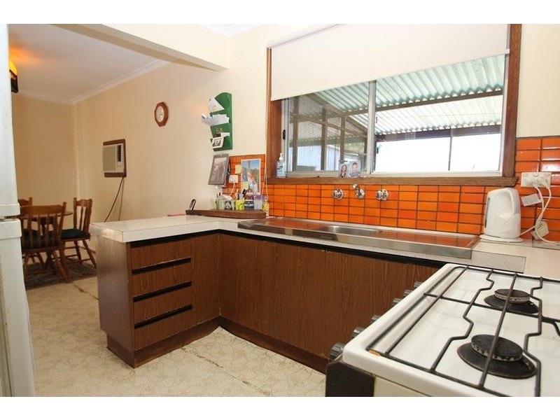 354 Sutherland Street, Lavington NSW 2641