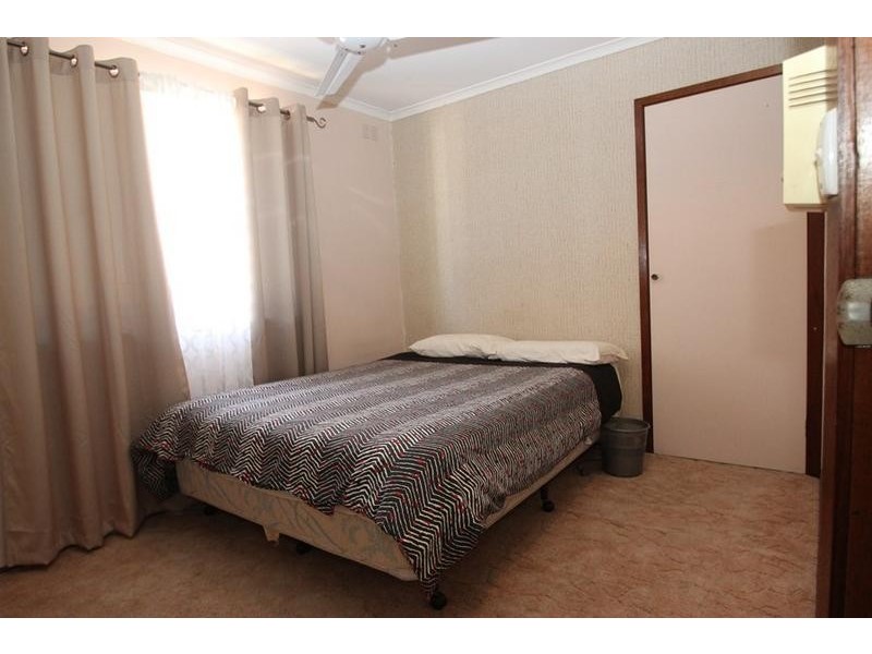 354 Sutherland Street, Lavington NSW 2641