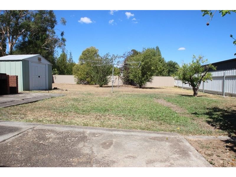 354 Sutherland Street, Lavington NSW 2641