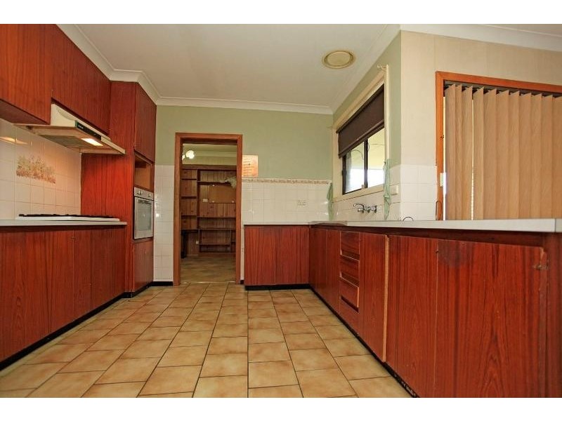310 Parkland Crescent, Lavington NSW 2641