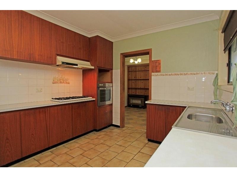 310 Parkland Crescent, Lavington NSW 2641