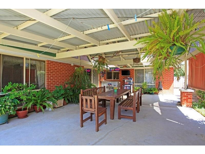 35 Hallam Street, Glenroy NSW 2640