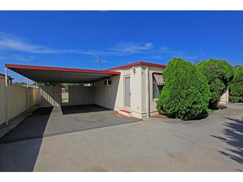 4/678 Wilkinson Street, Glenroy NSW 2640