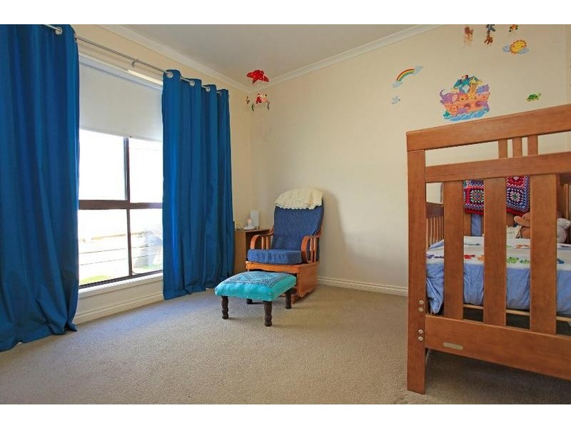 18 O’Brien Court, West Albury NSW 2640