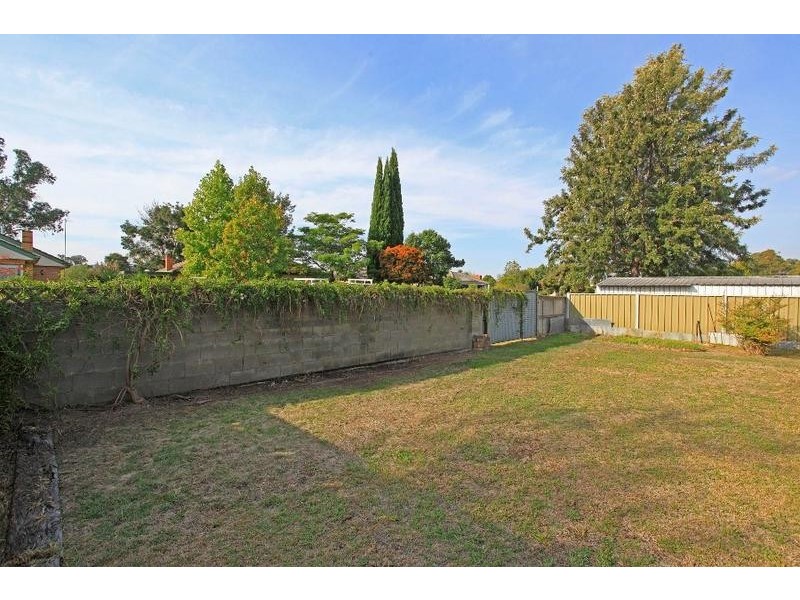 998 Tullimbar Street, North Albury NSW 2640