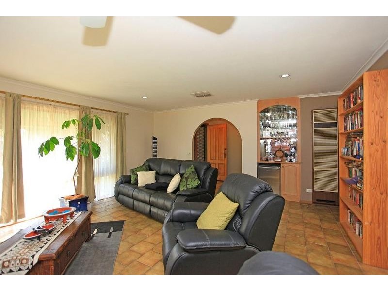 340 Cheyenne Drive, Lavington NSW 2641