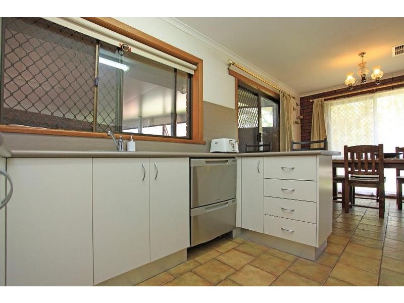 340 Cheyenne Drive, Lavington NSW 2641