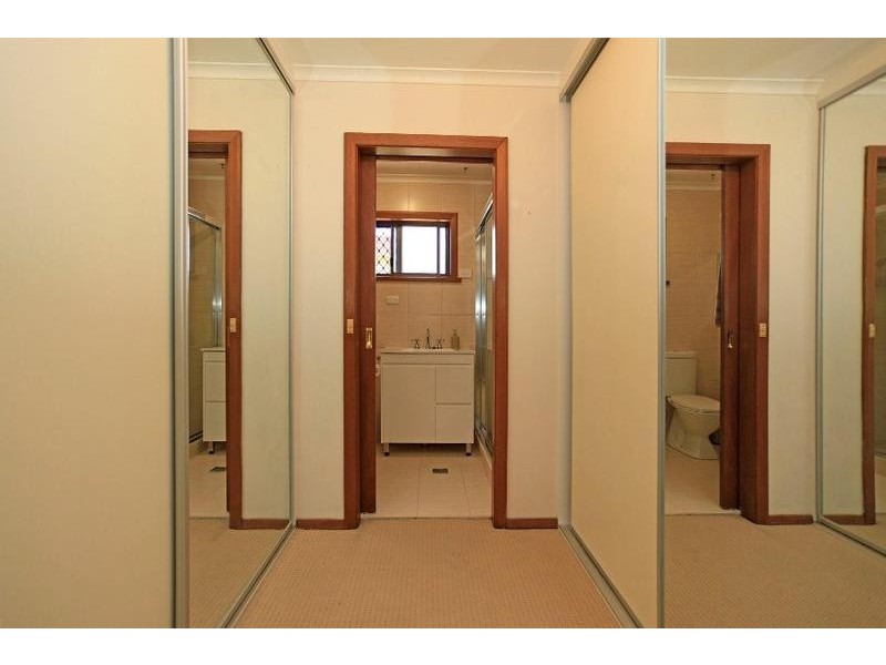 340 Cheyenne Drive, Lavington NSW 2641