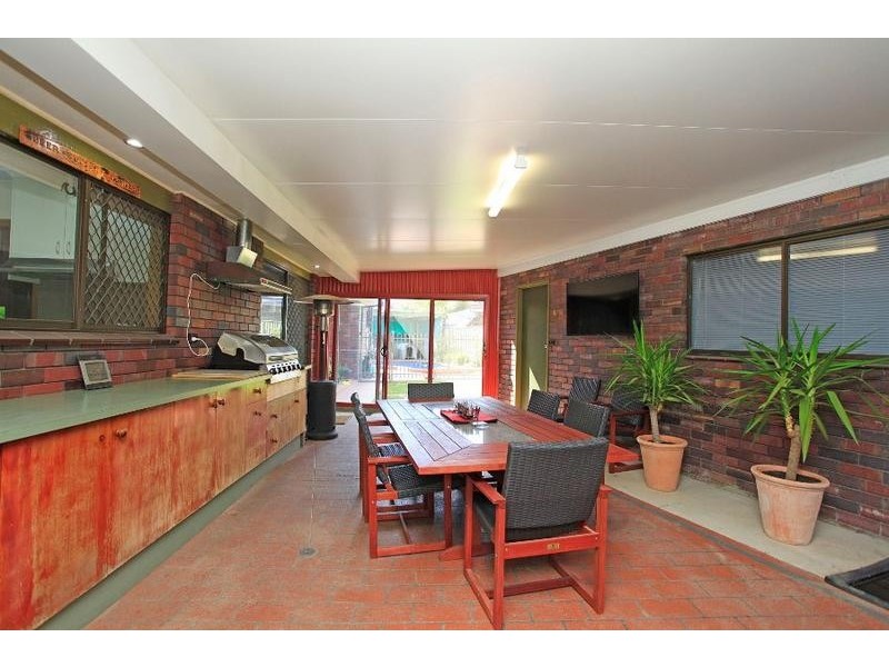 340 Cheyenne Drive, Lavington NSW 2641