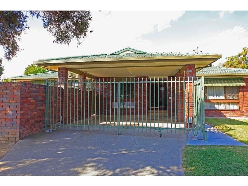 340 Cheyenne Drive, Lavington NSW 2641