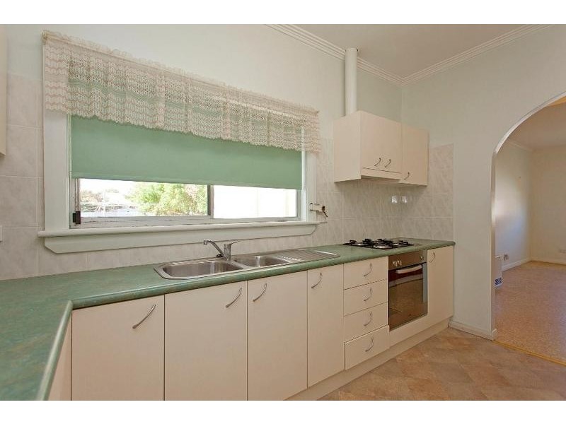 496 Prune Street, Lavington NSW 2641