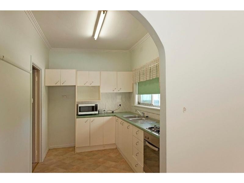 496 Prune Street, Lavington NSW 2641