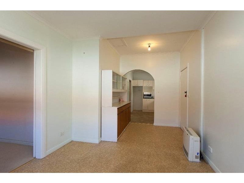 496 Prune Street, Lavington NSW 2641