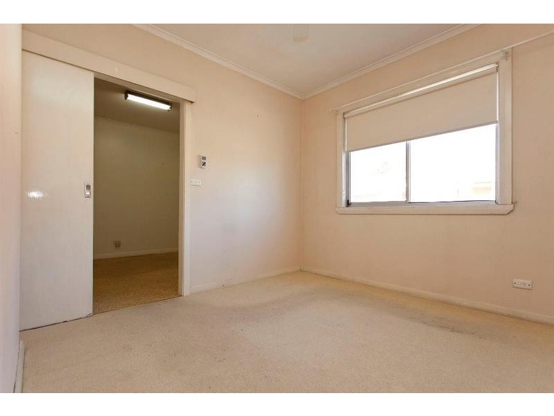 496 Prune Street, Lavington NSW 2641