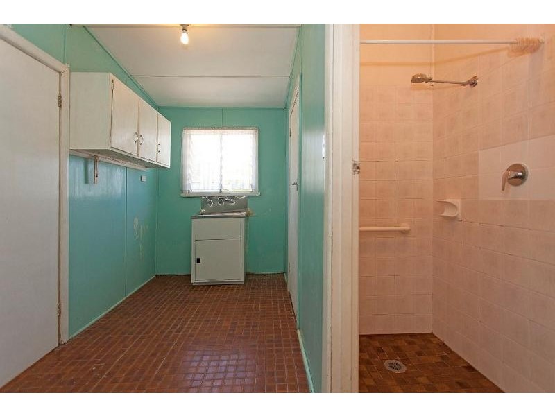 496 Prune Street, Lavington NSW 2641