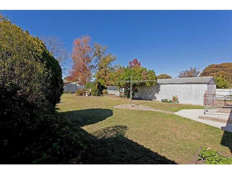 496 Prune Street, Lavington NSW 2641