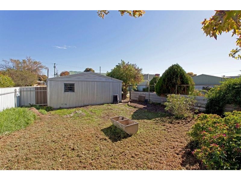 496 Prune Street, Lavington NSW 2641
