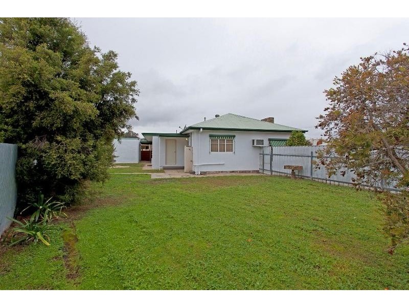 1056 Corella Street, North Albury NSW 2640