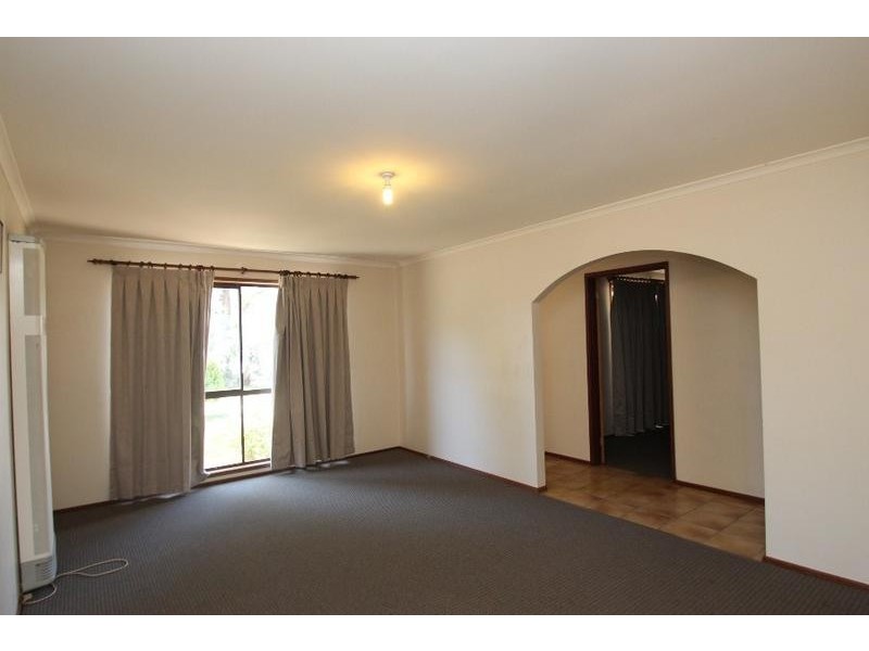 72 Huon Street, Jindera NSW 2642