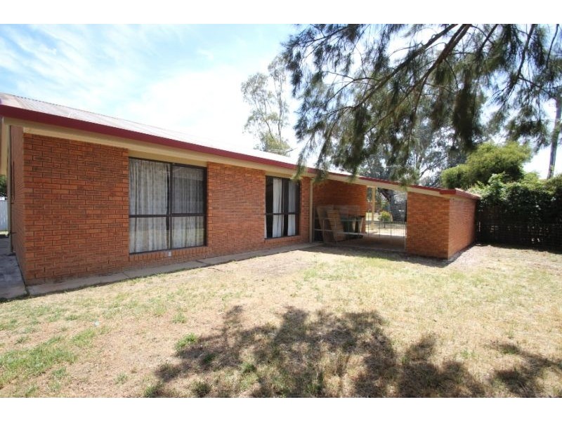 72 Huon Street, Jindera NSW 2642