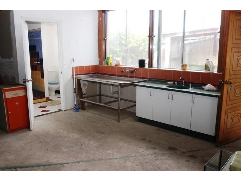 369 Dick Road, Lavington NSW 2641