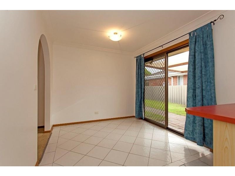 2 Graetz Court, Lavington NSW 2641