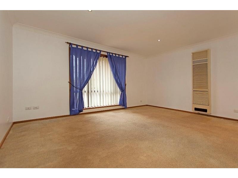 2 Graetz Court, Lavington NSW 2641