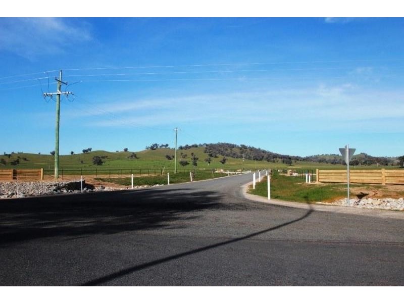 Various Coogera Circuit, Jindera NSW 2642