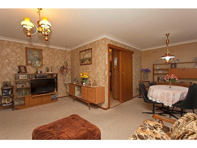 481 Kemp Street, Lavington NSW 2641