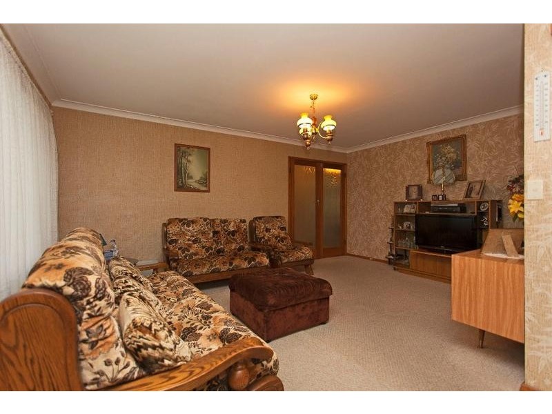 481 Kemp Street, Lavington NSW 2641