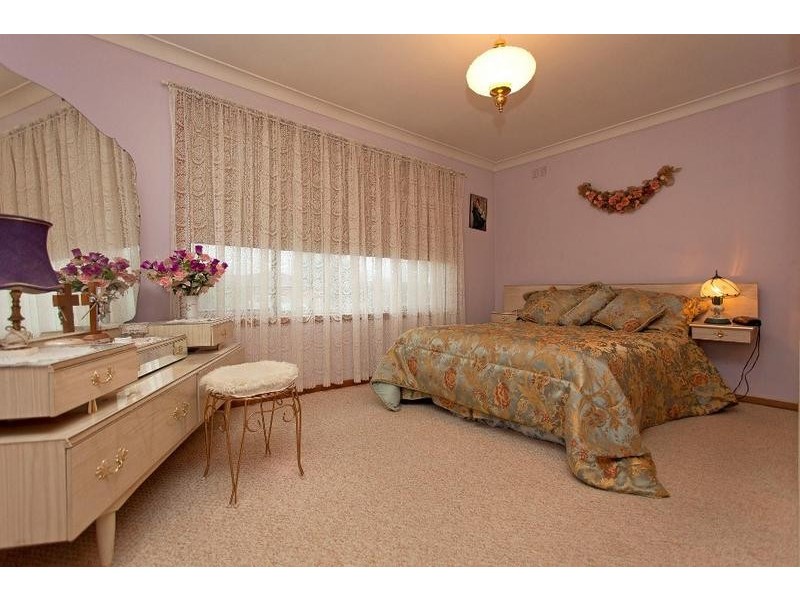 481 Kemp Street, Lavington NSW 2641