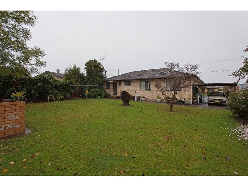 481 Kemp Street, Lavington NSW 2641