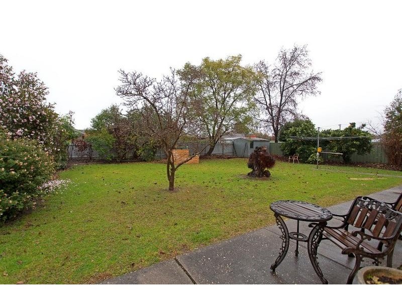 481 Kemp Street, Lavington NSW 2641